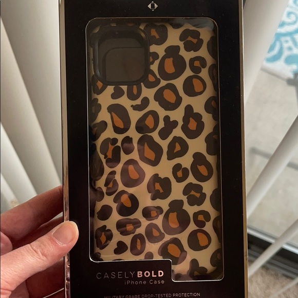 iPhone 11 plus phone cases - Picture 1 of 3